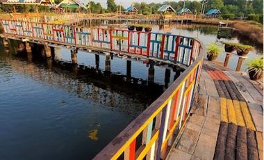 For sale 15 bedrooms retail Space in Mueang Samut Songkhram, Samut Songkhram
