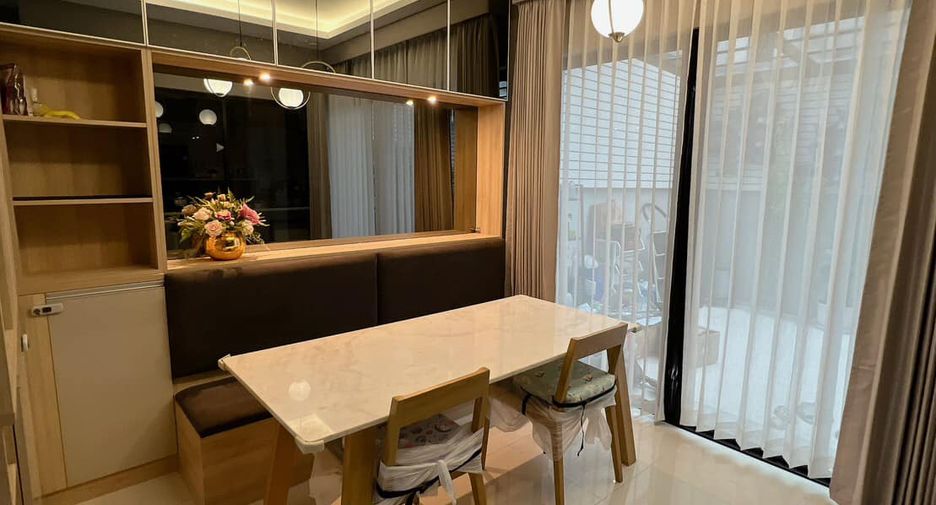 For rent and for sale 3 bedrooms townhouse in Lat Phrao, Bangkok