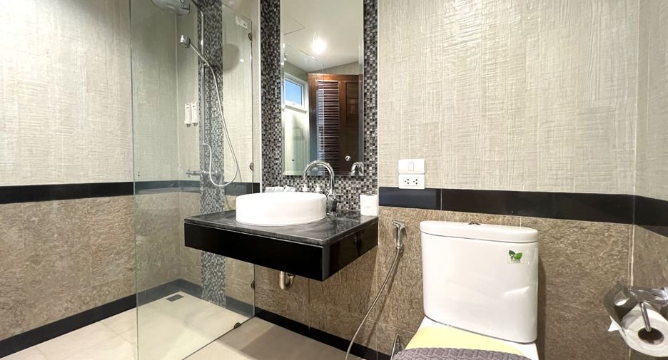Gewerbefläche zum Kauf mit 12 Zimmer in Mueang Krabi, Krabi
