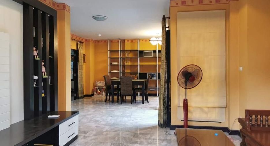 For rent and for sale 3 bedrooms house in Bang Khae, Bangkok