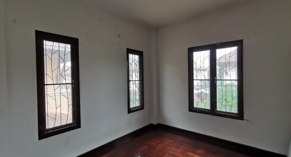 For rent and for sale 3 bedrooms house in Bang Khae, Bangkok