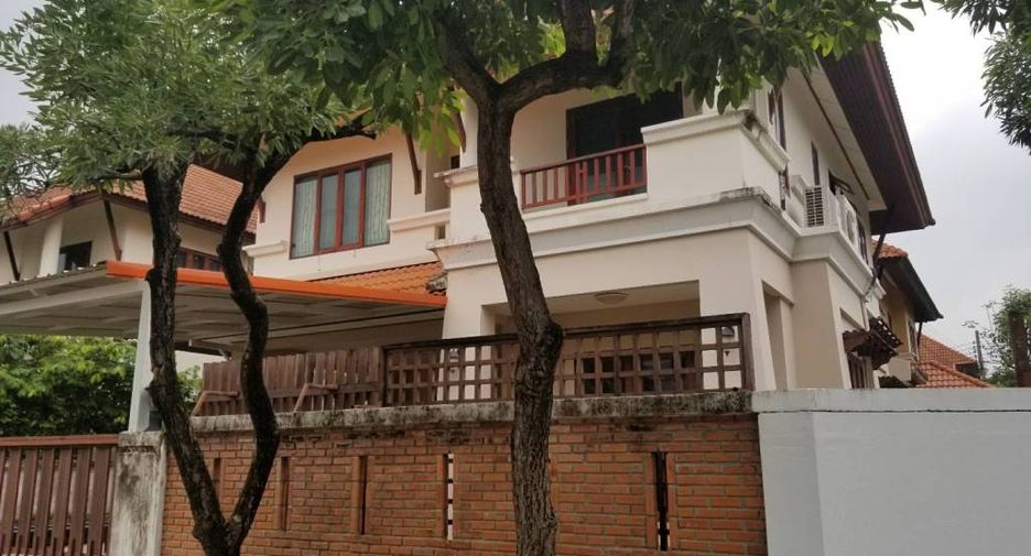 For rent and for sale 3 bedrooms house in Bang Khae, Bangkok