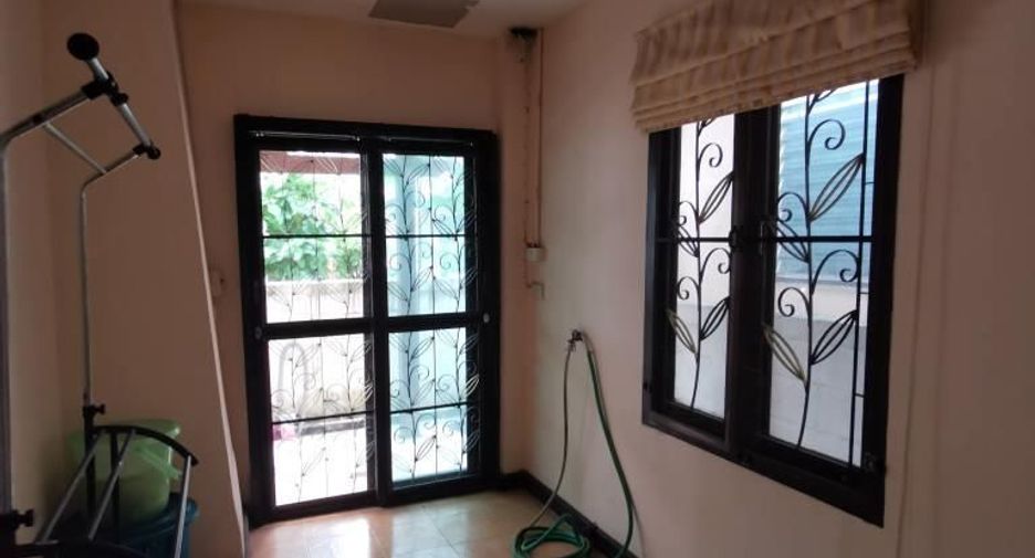 For rent and for sale 3 bedrooms house in Bang Khae, Bangkok