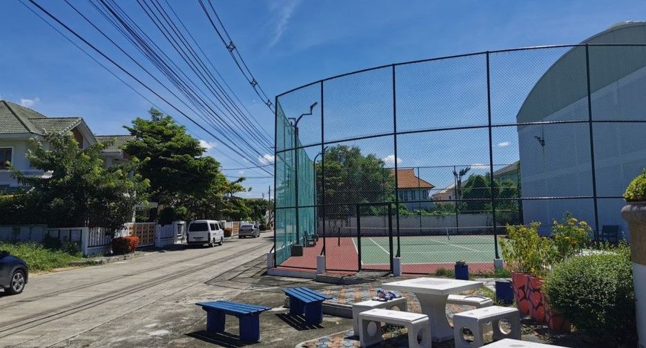 For rent and for sale 3 bedrooms house in Bang Khae, Bangkok