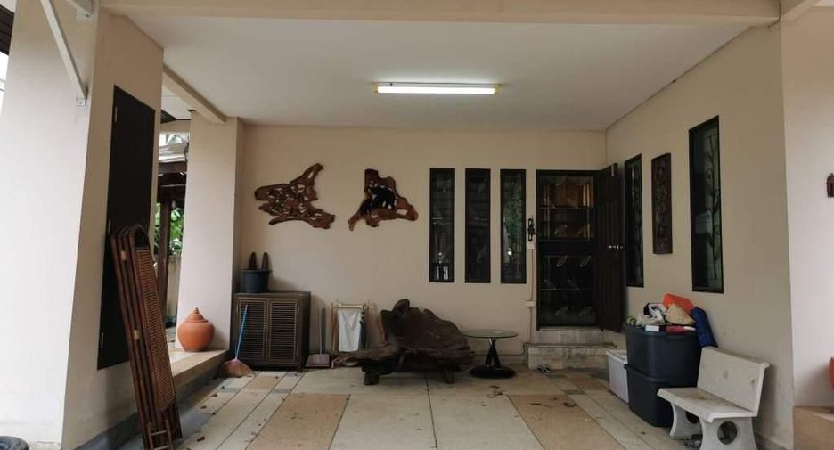 For rent and for sale 3 bedrooms house in Bang Khae, Bangkok