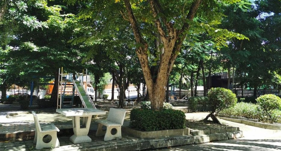 For rent and for sale 3 bedrooms house in Bang Khae, Bangkok