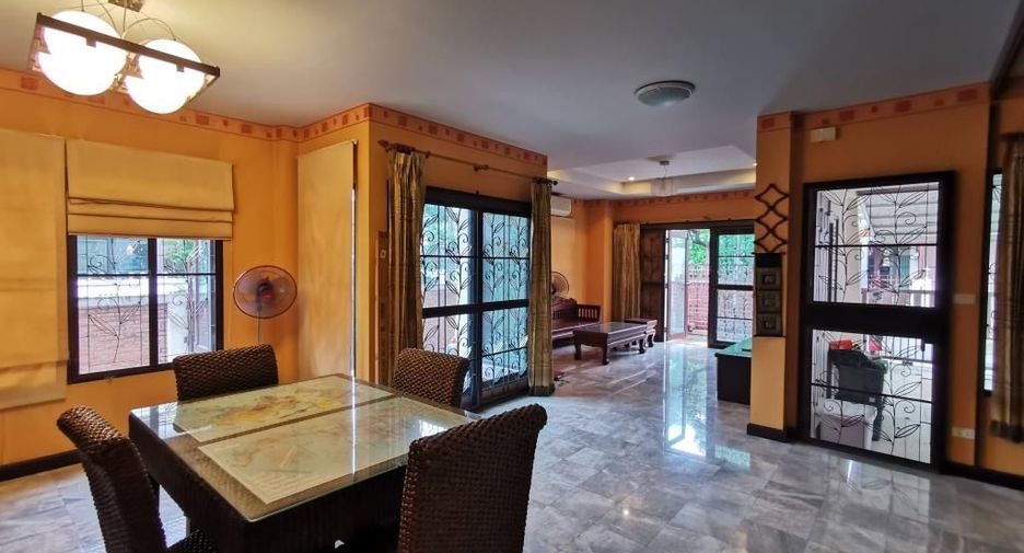For rent and for sale 3 bedrooms house in Bang Khae, Bangkok
