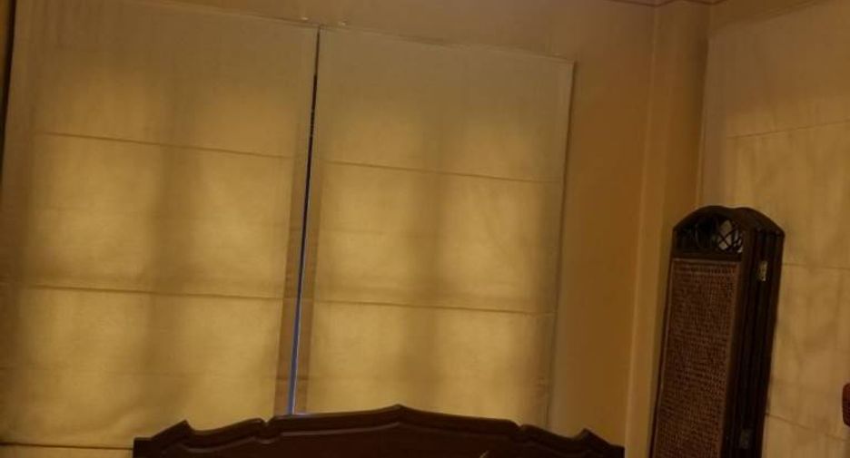 For rent and for sale 3 bedrooms house in Bang Khae, Bangkok