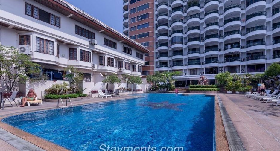 For rent 4 bed condo in Mueang Chiang Mai, Chiang Mai