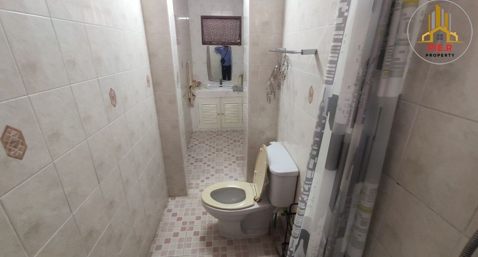 For sale 4 bedrooms house in Din Daeng, Bangkok