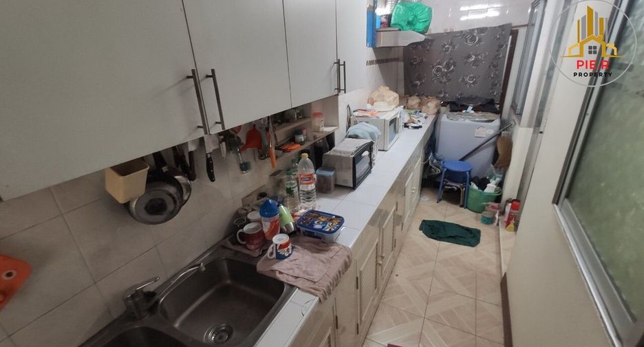 For sale 4 bedrooms house in Din Daeng, Bangkok