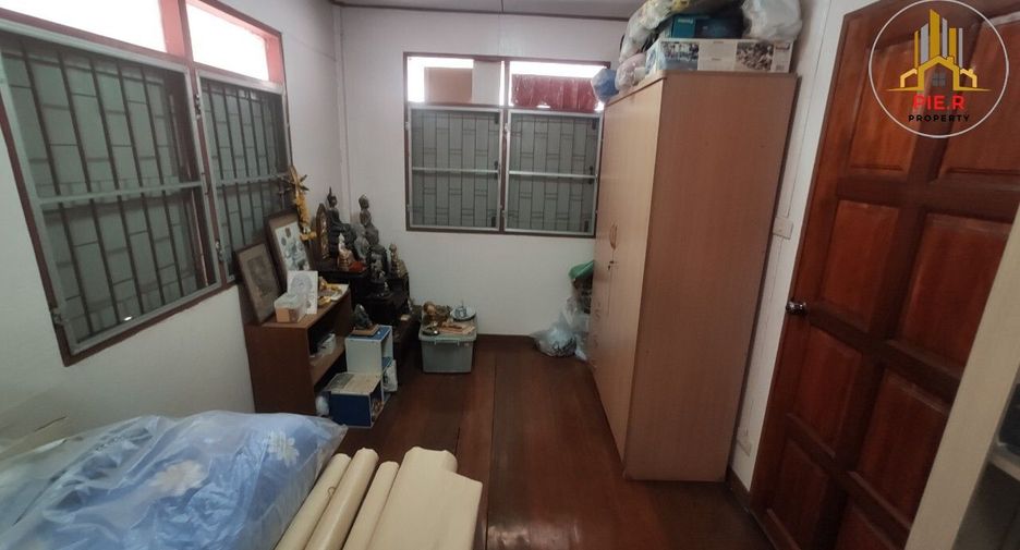 For sale 4 bedrooms house in Din Daeng, Bangkok
