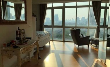 Wohnung zur Miete und zum Kauf mit 3 Zimmer in Khlong Toei, Bangkok