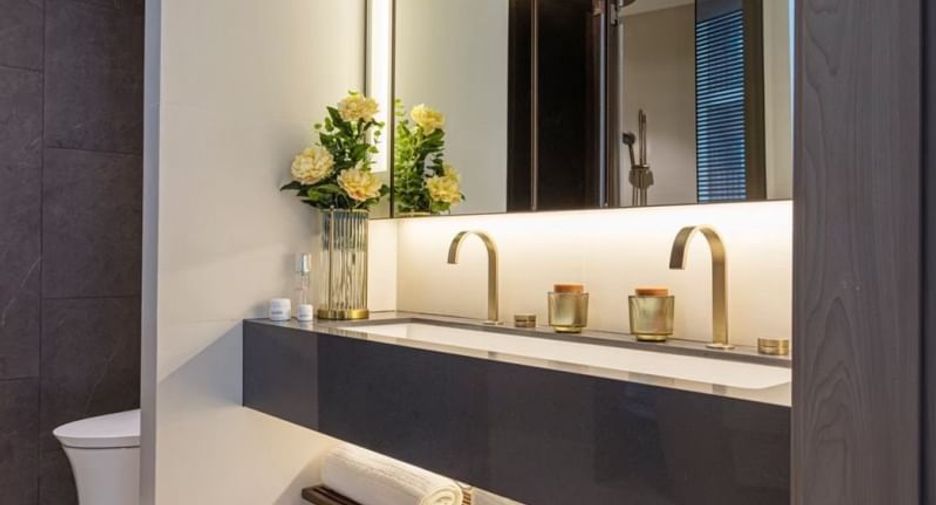 Condo en alquiler de 2 habitaciones en Khlong Toei, Bangkok