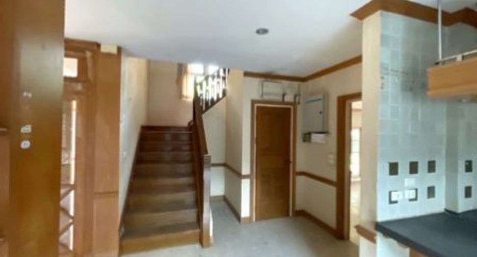 Haus zum Kauf mit 4 Zimmer in Nong Khaem, Bangkok