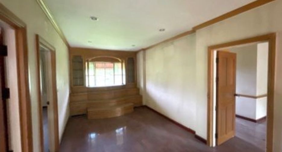Haus zum Kauf mit 4 Zimmer in Nong Khaem, Bangkok