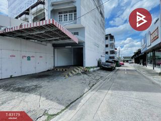 For sale 3 Beds retail Space in Khan Na Yao, Bangkok