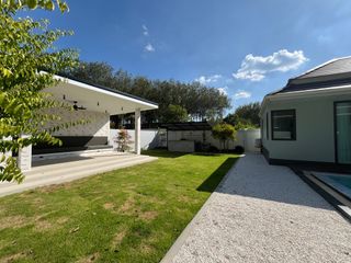 Продажа 3 спальни вилла в Муанг Краби, Краби