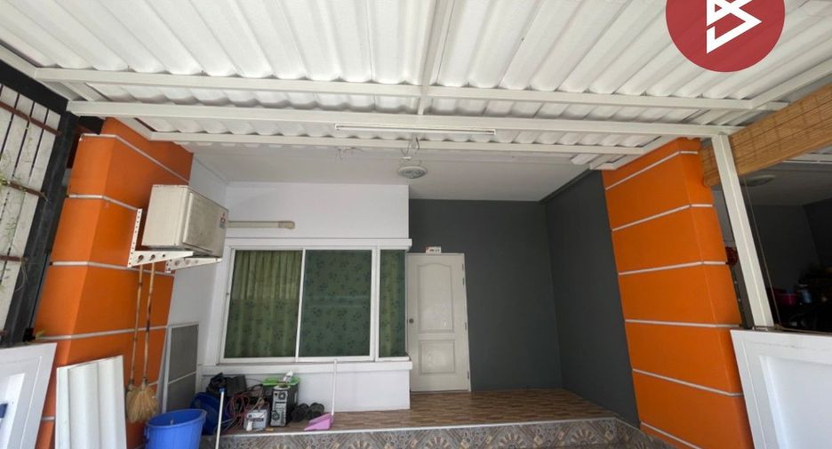 For sale 3 Beds townhouse in Phan Thong, Chonburi