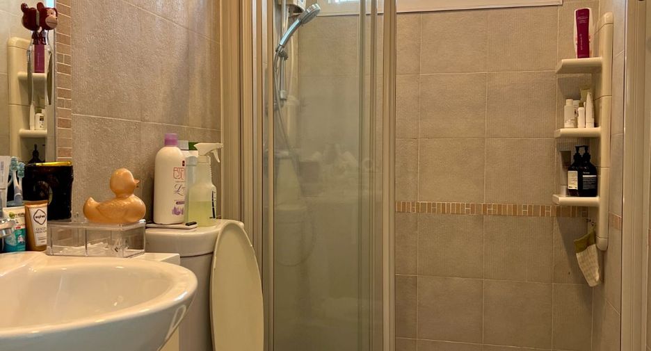 For sale 5 bedrooms house in Khan Na Yao, Bangkok