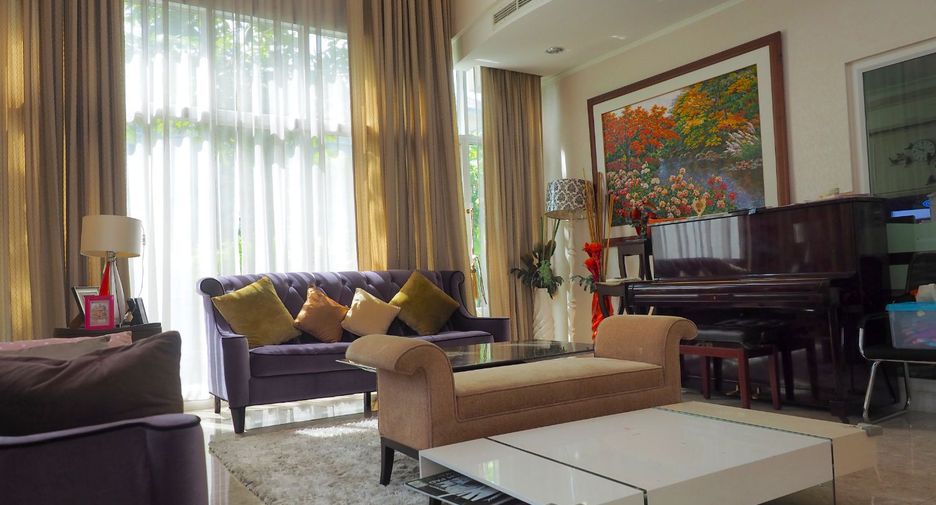 For sale 5 bedrooms house in Khan Na Yao, Bangkok