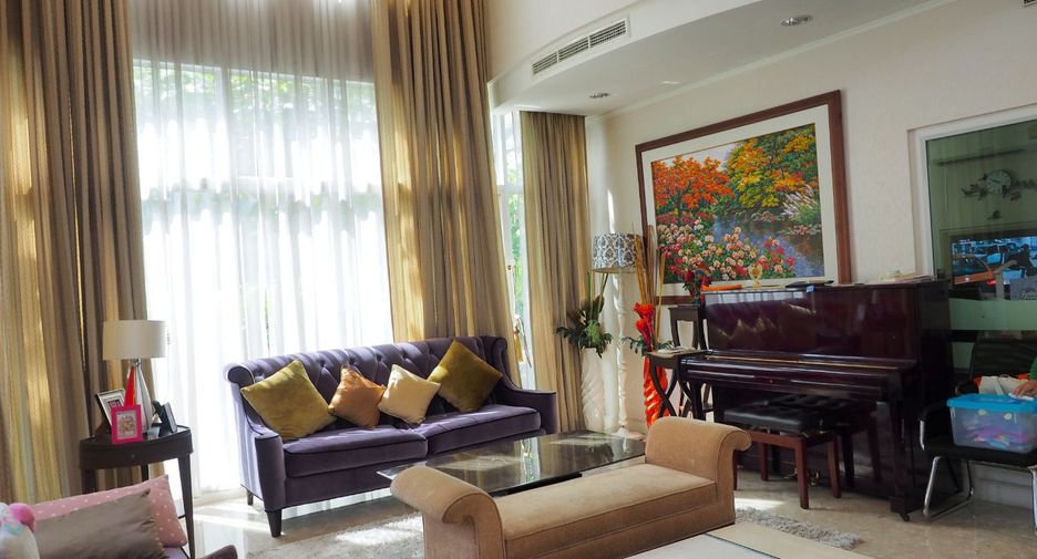 For sale 5 bedrooms house in Khan Na Yao, Bangkok