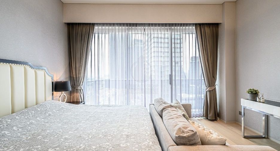 For sale 2 bedrooms condo in Watthana, Bangkok