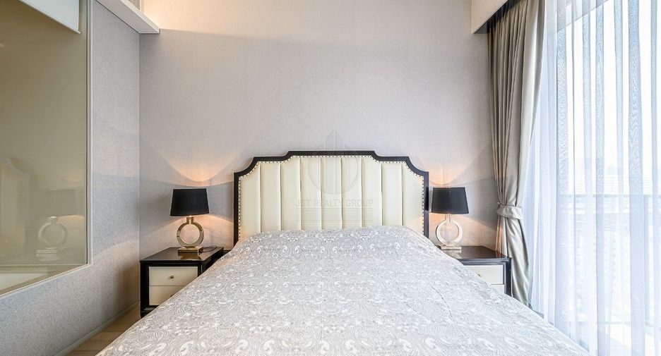 For sale 2 bedrooms condo in Watthana, Bangkok