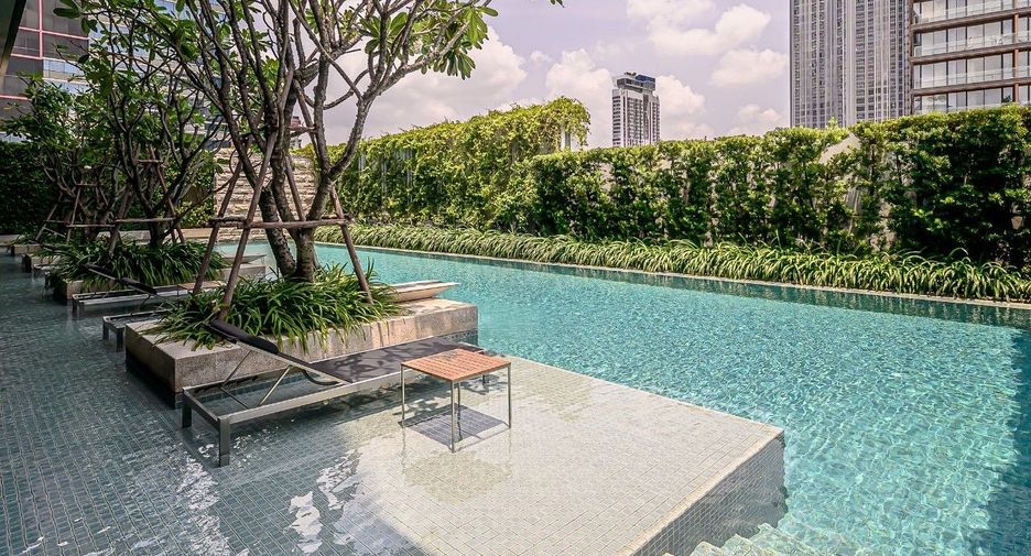 For sale 2 bedrooms condo in Watthana, Bangkok