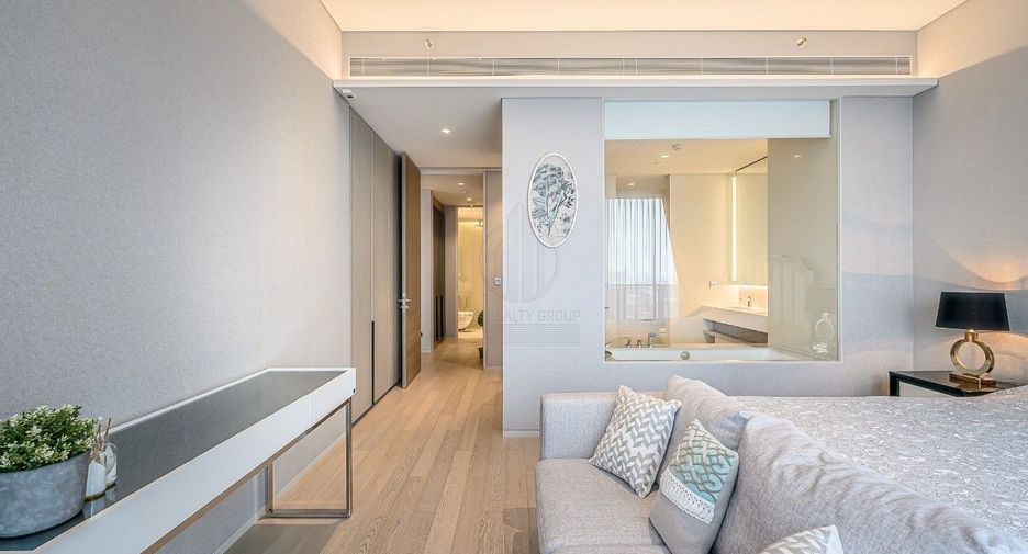 For sale 2 bedrooms condo in Watthana, Bangkok