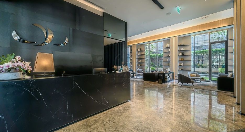 For sale 2 bedrooms condo in Watthana, Bangkok
