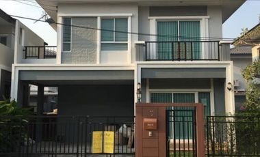 出租 3 卧室 独立屋 在 Suan Luang, 曼谷