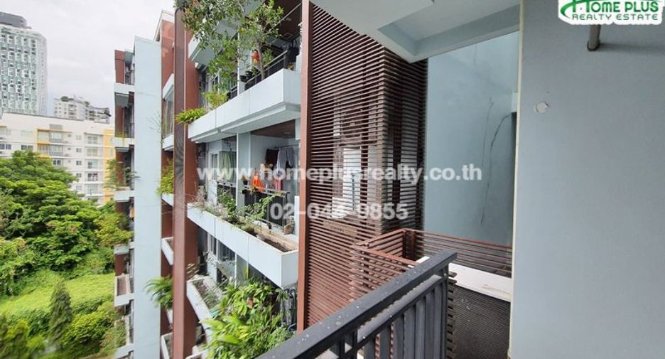 For sale 1 bed condo in Phra Khanong, Bangkok