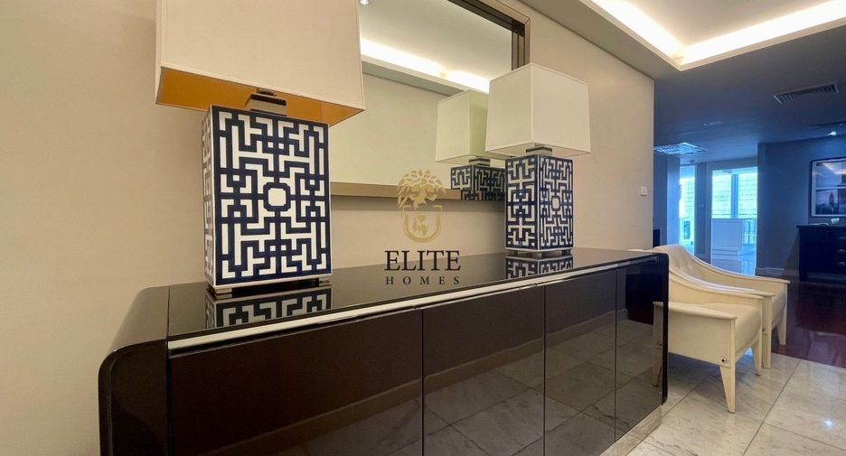 For rent 3 bedrooms condo in Watthana, Bangkok
