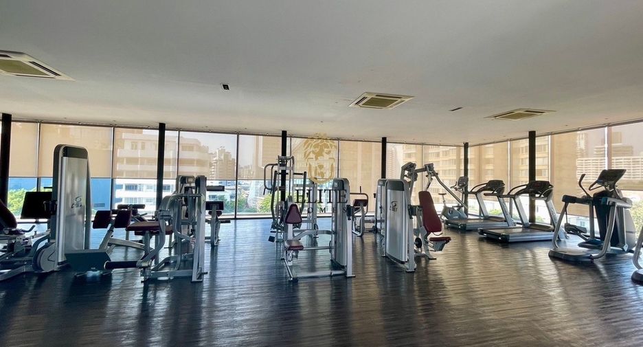 For rent 3 bedrooms condo in Watthana, Bangkok