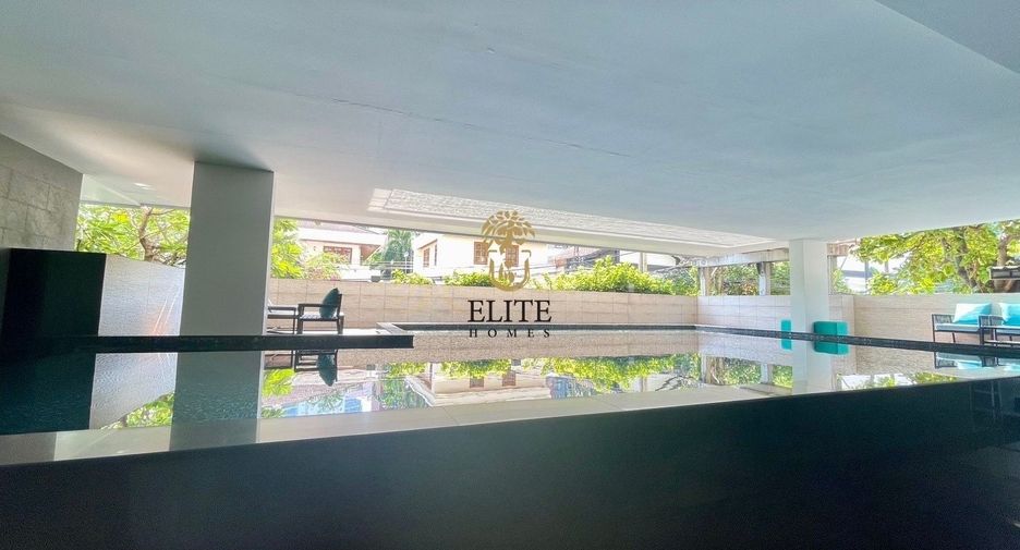 For rent 3 bedrooms condo in Watthana, Bangkok