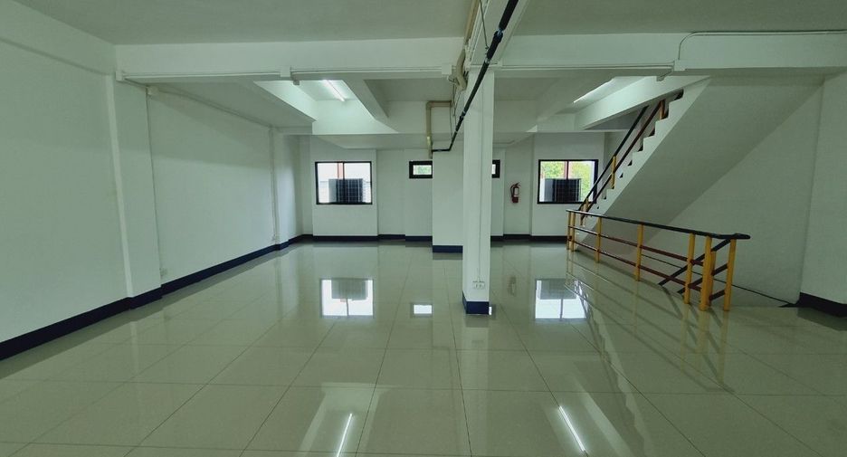 For sale 5 Beds retail Space in Mueang Chiang Mai, Chiang Mai