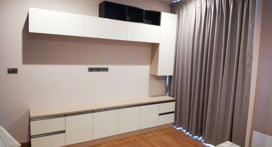 For rent 4 ベッドルーム townhouse in Yan Nawa, Bangkok