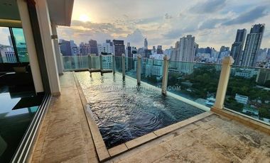 For sale 3 bed condo in Watthana, Bangkok