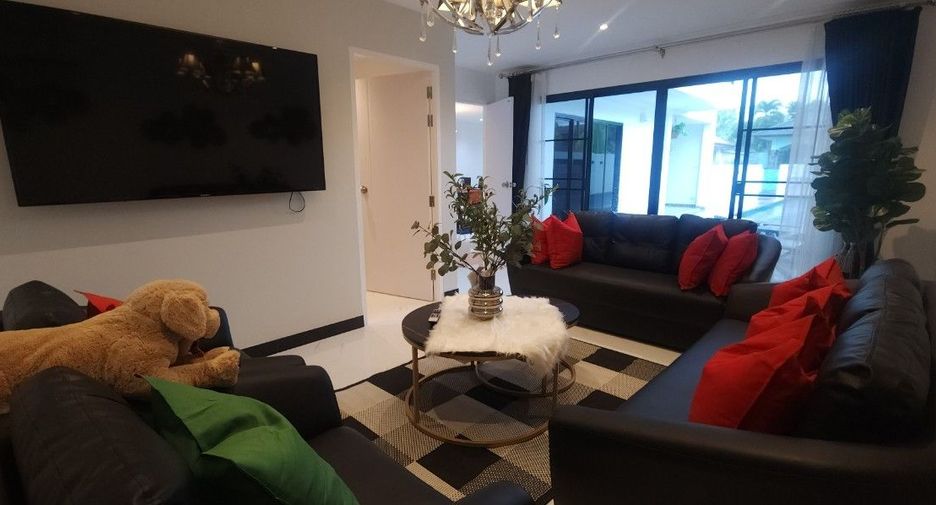 For sale 4 bed villa in Mueang Rayong, Rayong