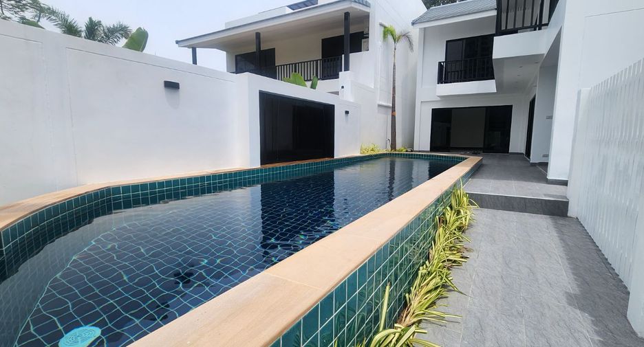 For sale 4 bed villa in Mueang Rayong, Rayong