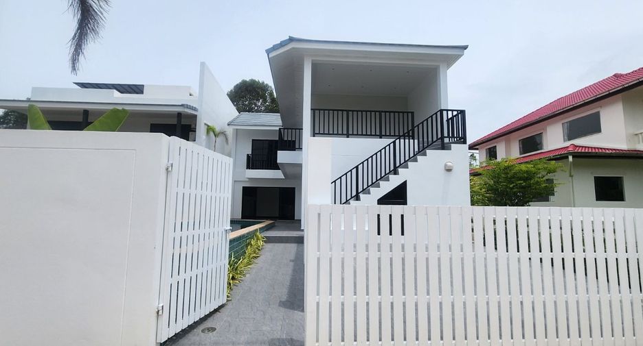 For sale 4 bed villa in Mueang Rayong, Rayong