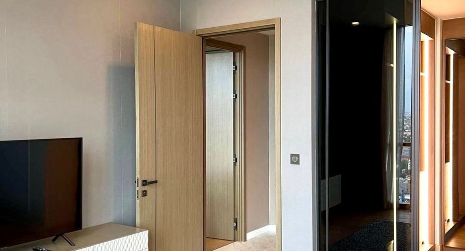 For sale 2 bedrooms condo in Watthana, Bangkok