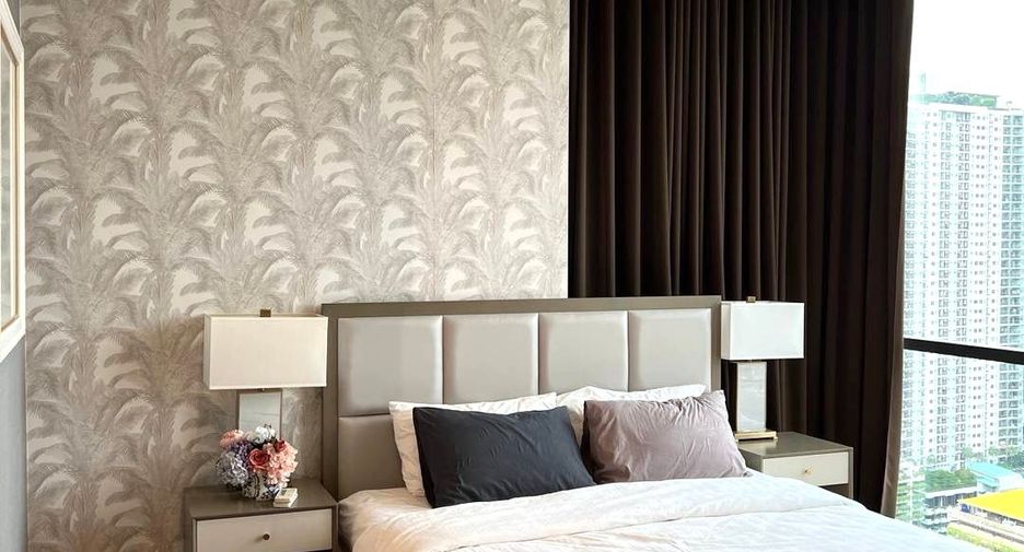For sale 2 bedrooms condo in Watthana, Bangkok