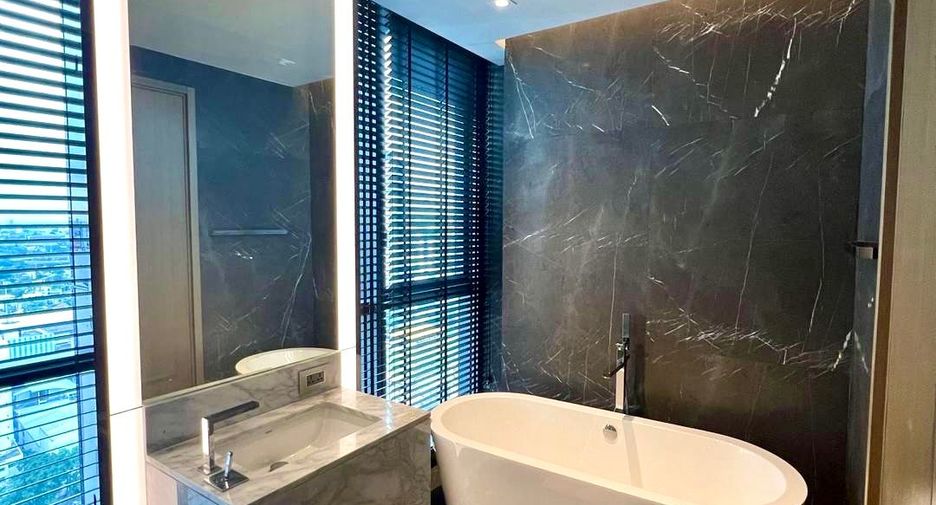 For sale 2 bedrooms condo in Watthana, Bangkok