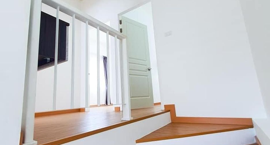For sale 3 bedrooms townhouse in Mueang Ubon Ratchathani, Ubon Ratchathani