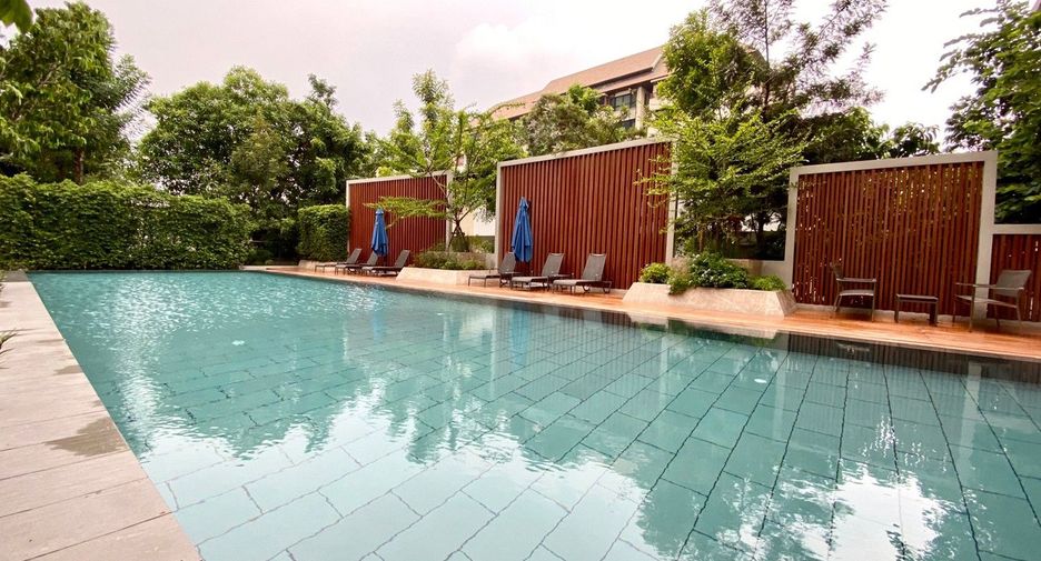 For sale 3 bedrooms condo in Yan Nawa, Bangkok