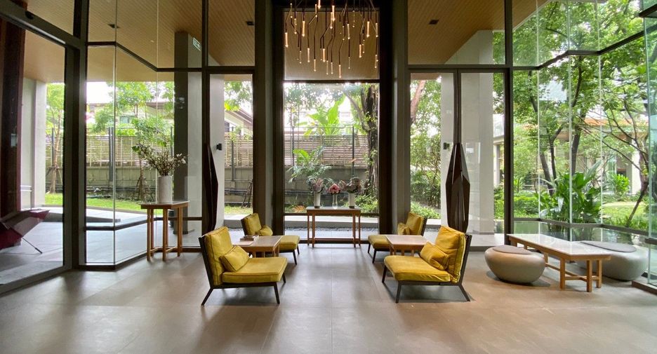 For sale 3 bedrooms condo in Yan Nawa, Bangkok