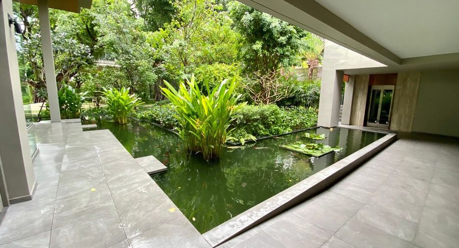 For sale 3 bedrooms condo in Yan Nawa, Bangkok