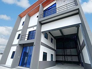 For rent 4 bed warehouse in Khlong Luang, Pathum Thani